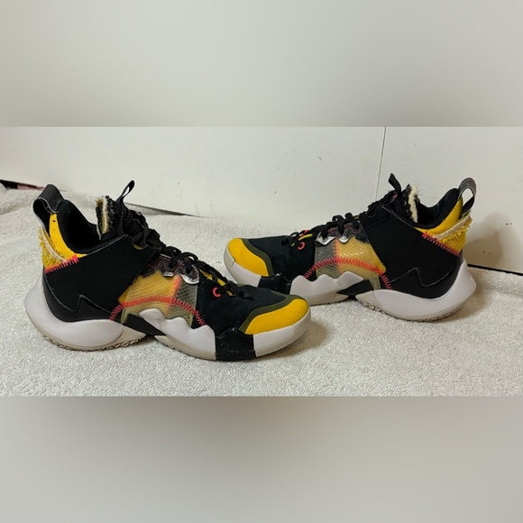 Nike Boys Jordan Why Not Zer0.2 SE CK0494-002 Multicolor Basketball Shoes Sz 4Y - Picture 3 of 8